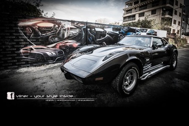 Vilner tái sinh mẫu Corvette Sting Ray 1976